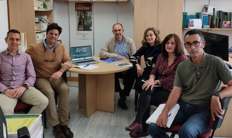 Una de las reuniones mantenidas en las últimas semanas