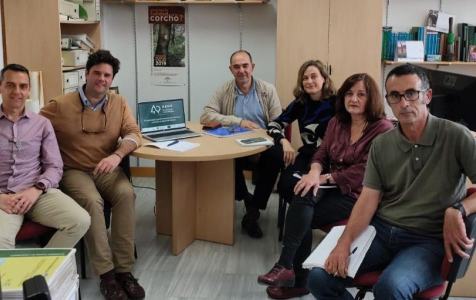Una de las reuniones mantenidas en las últimas semanas